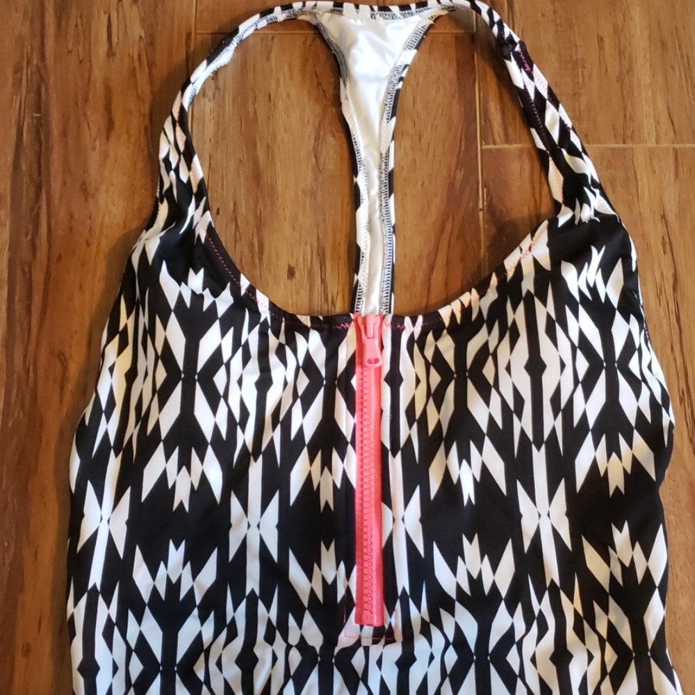 Sexy one piece bikini, size Small - Picture 2 of 5